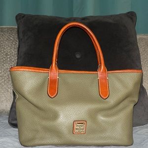 Preowned condition D&B Olive Green Pebble Leather small tote.